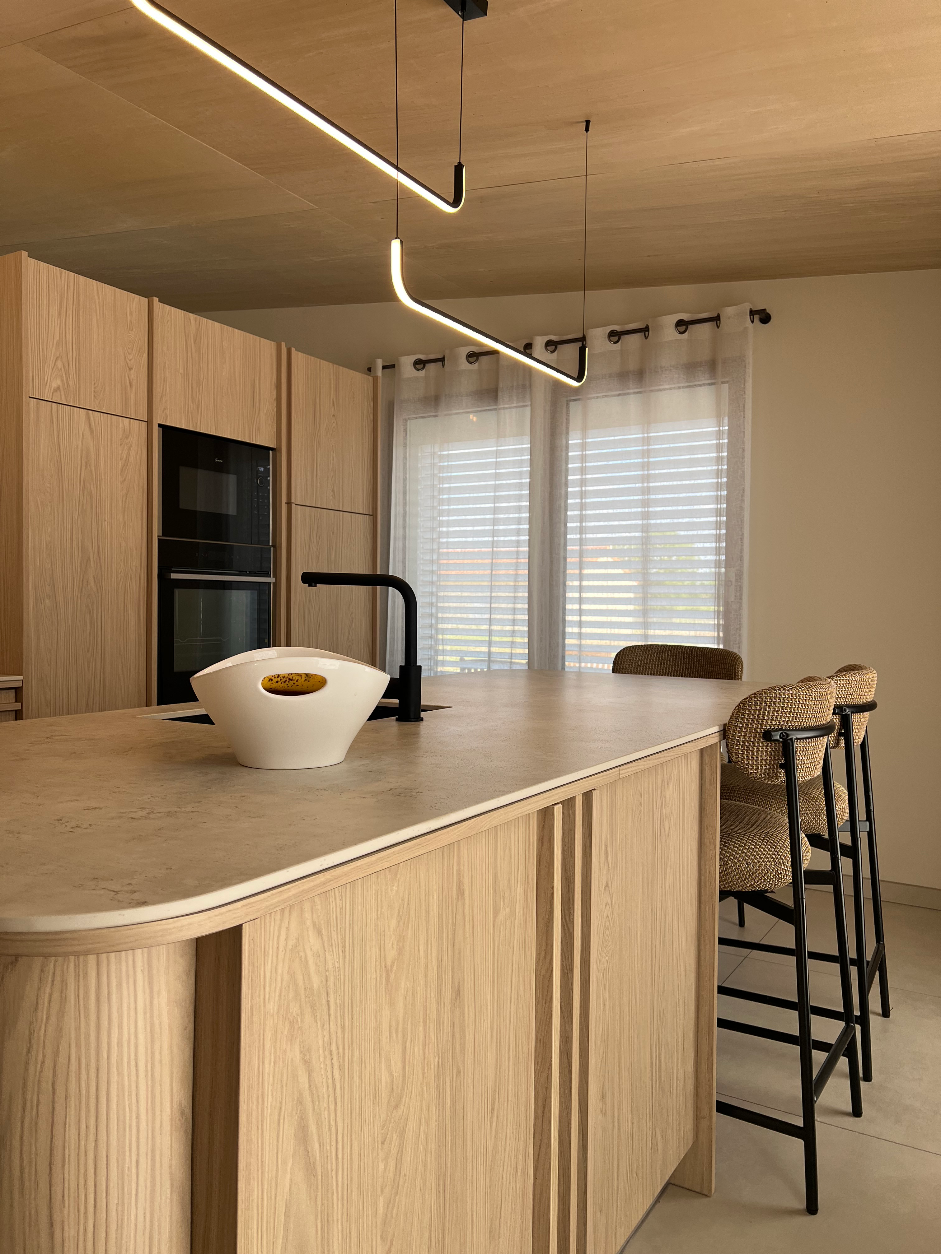 Cuisine sur-mesure en bois clair -Thénezay (79)